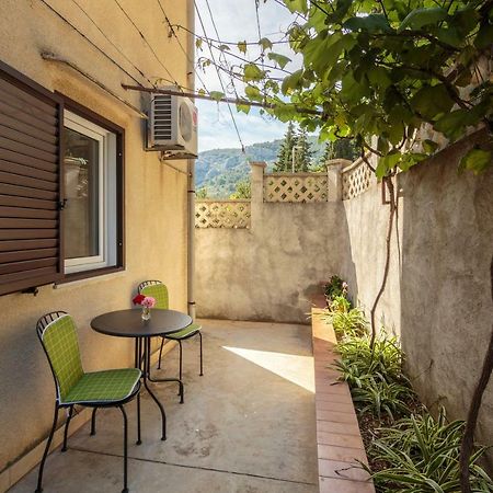 Apartmani Jordana Komiža المظهر الخارجي الصورة