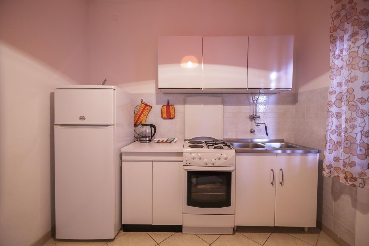 Apartmani Jordana Komiža المظهر الخارجي الصورة